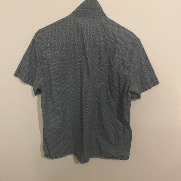 Patterned button down tee - Picture 2 of 2